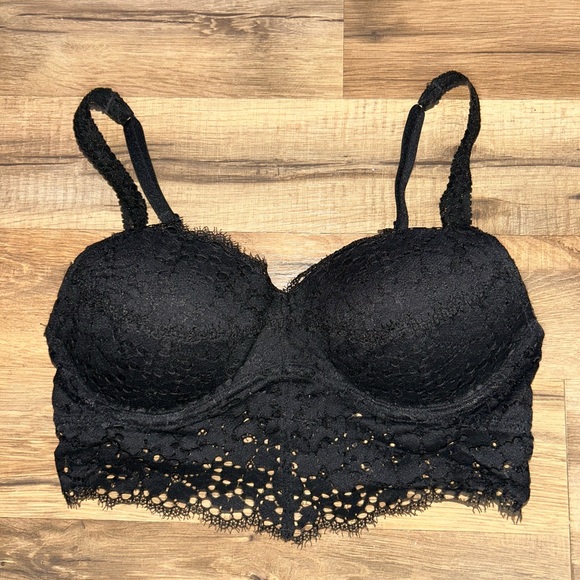 PINK Victoria's Secret Black Lace Bralette - Picture 2 of 4